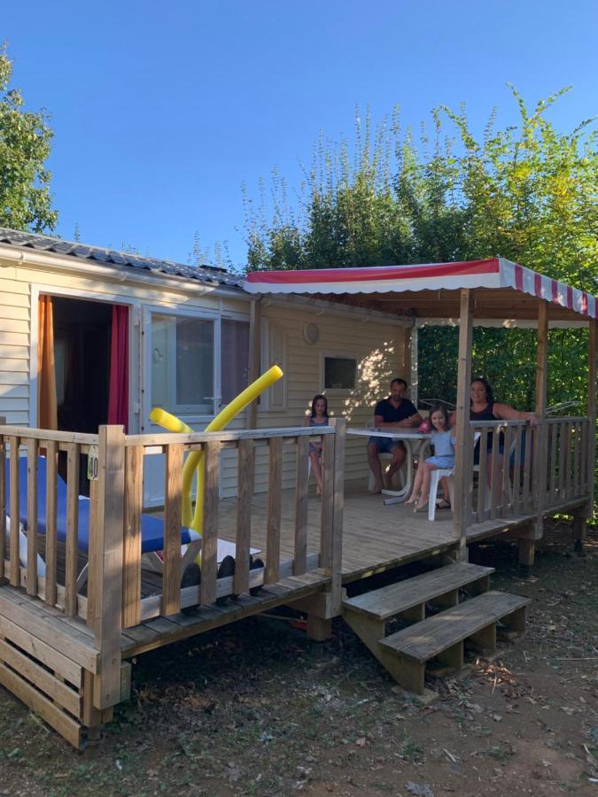 Mobil-Home Terrasse Semi-Couverte Limeuil Kültér fotó
